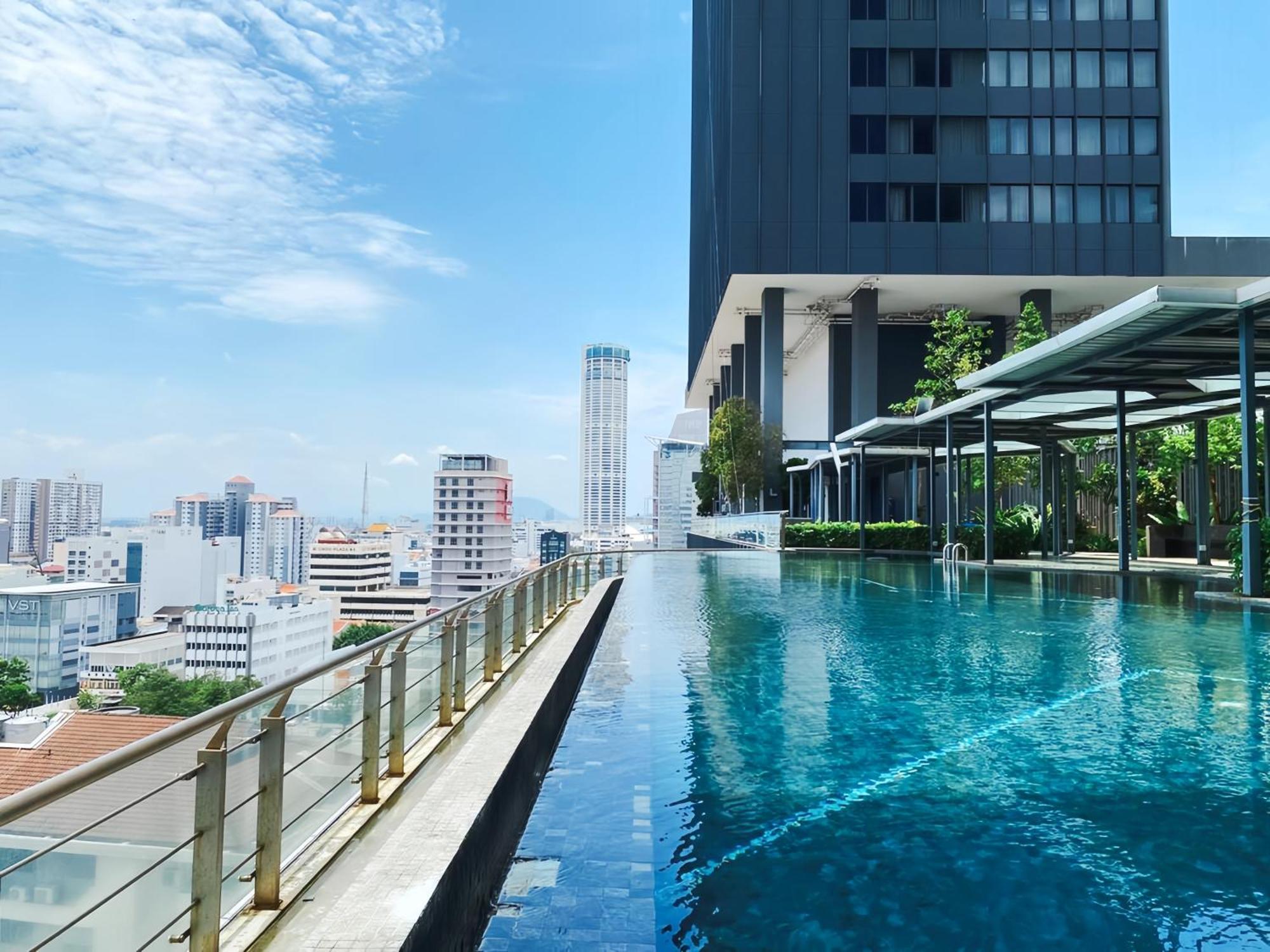Tropicana 218 Macalister Penang Appartement George Town Buitenkant foto